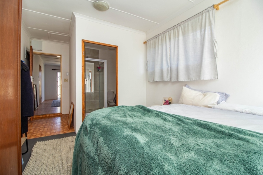 3 Bedroom Property for Sale in De Kelders Western Cape